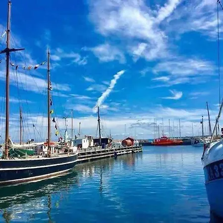 Feriehus Cozy By The Sea *