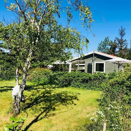 Cozy By The Sea Holiday home