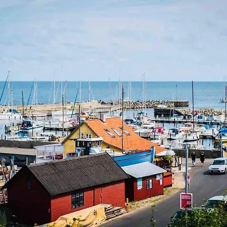 Cozy By The Sea Yderby